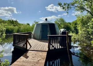Søperlen- Aurora Hut Iglo Boat